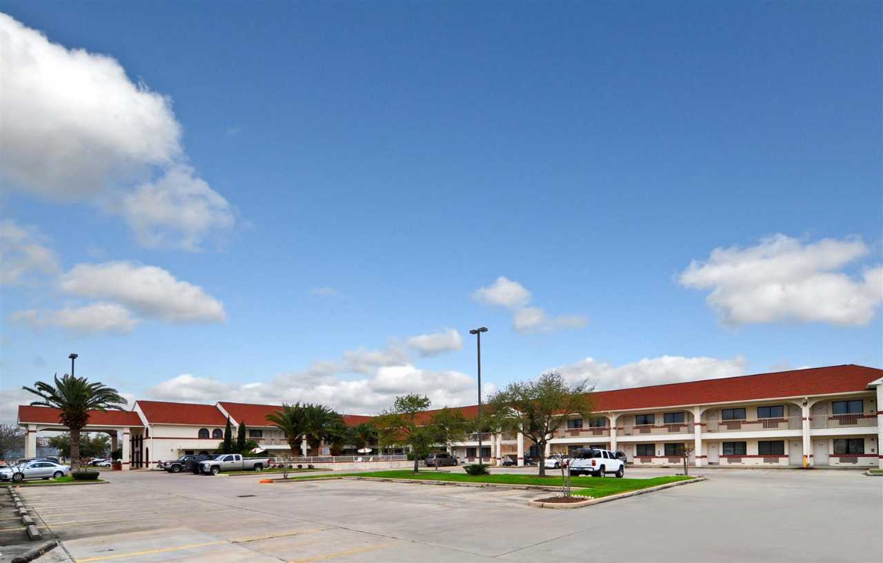 Best Western Pearland Inn Exterior photo